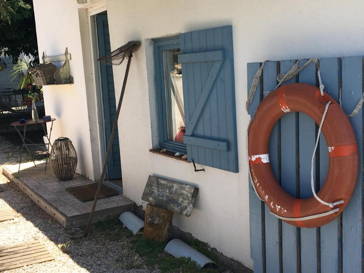 Cabanon De Pecheur En Bord De Lagune Sète Zewnętrze zdjęcie