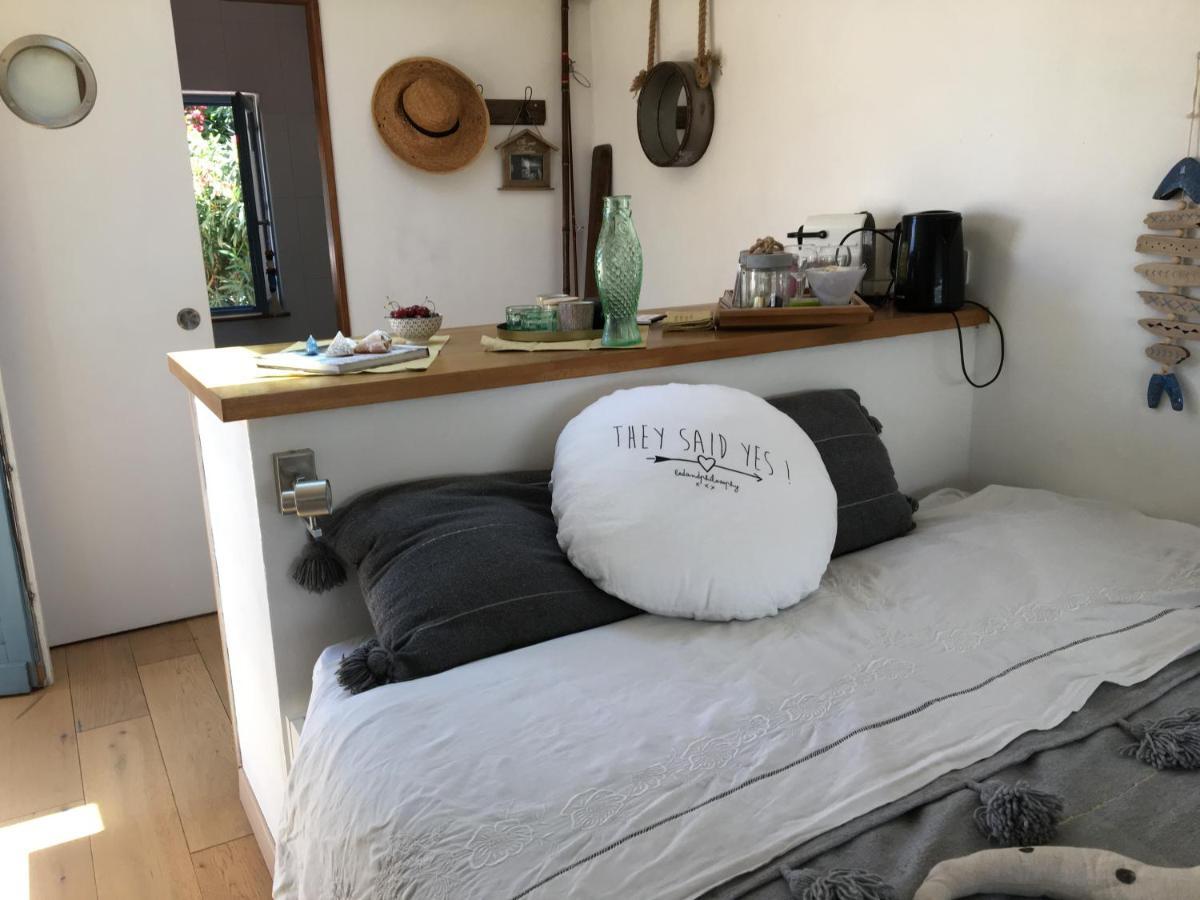Cabanon De Pecheur En Bord De Lagune Sète Zewnętrze zdjęcie